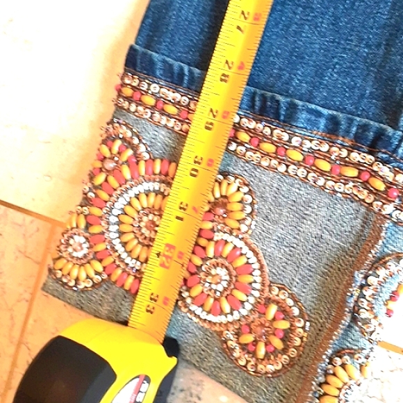 VINTAGE women's Jeans, New pair from Cache, sz 0..floral ,beading design - Picture 7 of 14